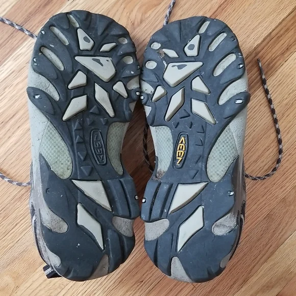 Keen Hiker LaceUps! - Picture 4 of 7